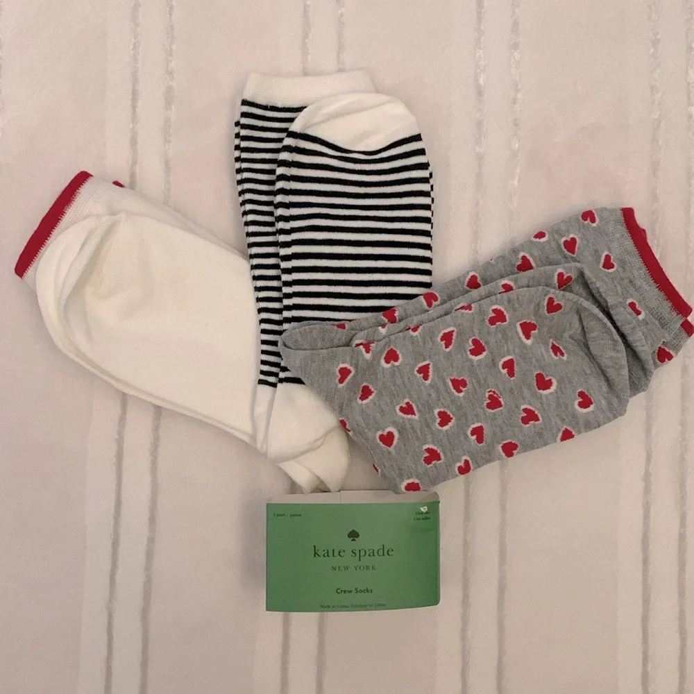 Kate Spade NY Heart Skips A Beat Crew Socks 3 pairs One Size Multi Color - Picture 3 of 4